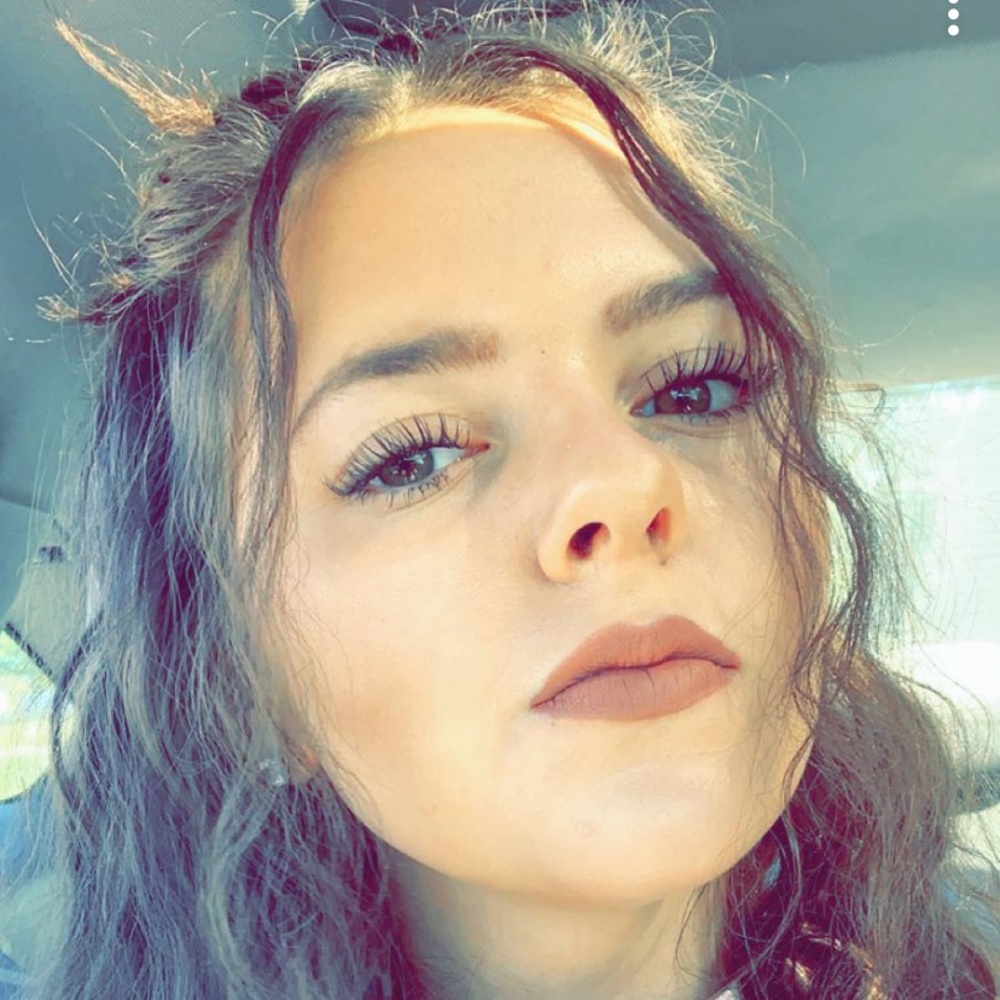 MEET ME! - Picture 2 of 4